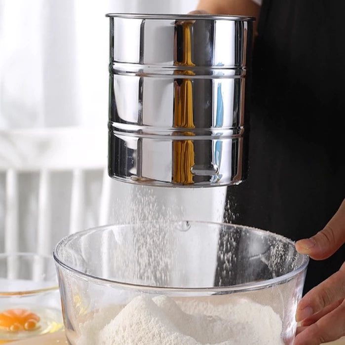 Polvilhador em Aço Inox: Praticidade e Precisão para Suas Receitas