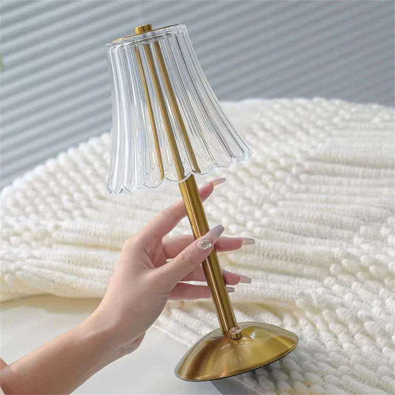 Luminária Abajur de Mesa Saia Seda – Sensor de Toque | 3 Cores de Luz